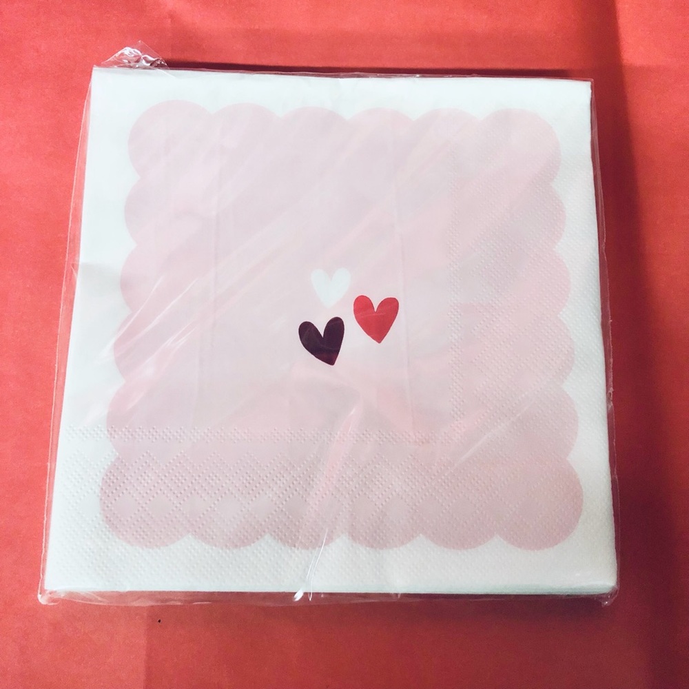 🔥$4🔥NEW AMERICAN GREETINGS Paper Napkins Pink Heart 20ct White